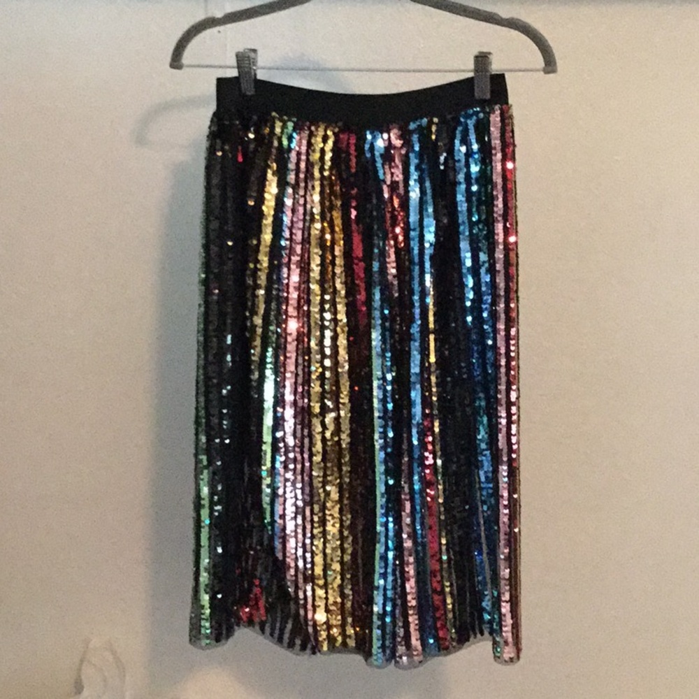 Multi-colored knee length skirt